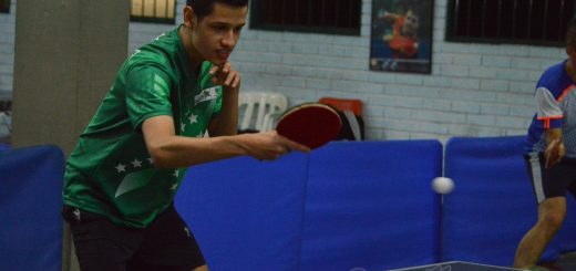 Junior Acevedo Tenis de mesa