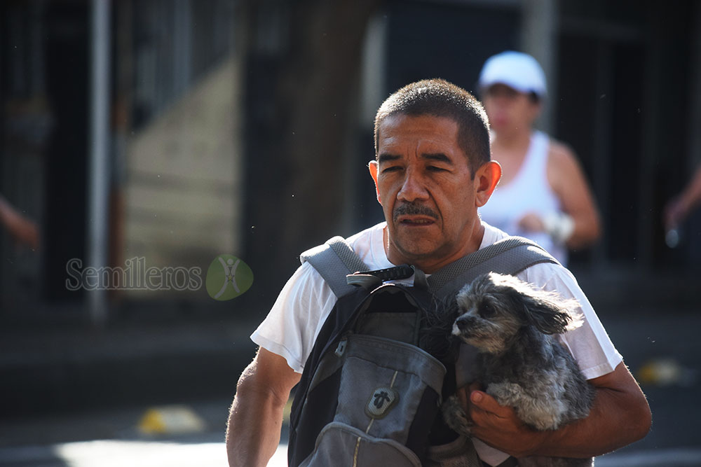Los hombres también apoyaron Mujer Maratón