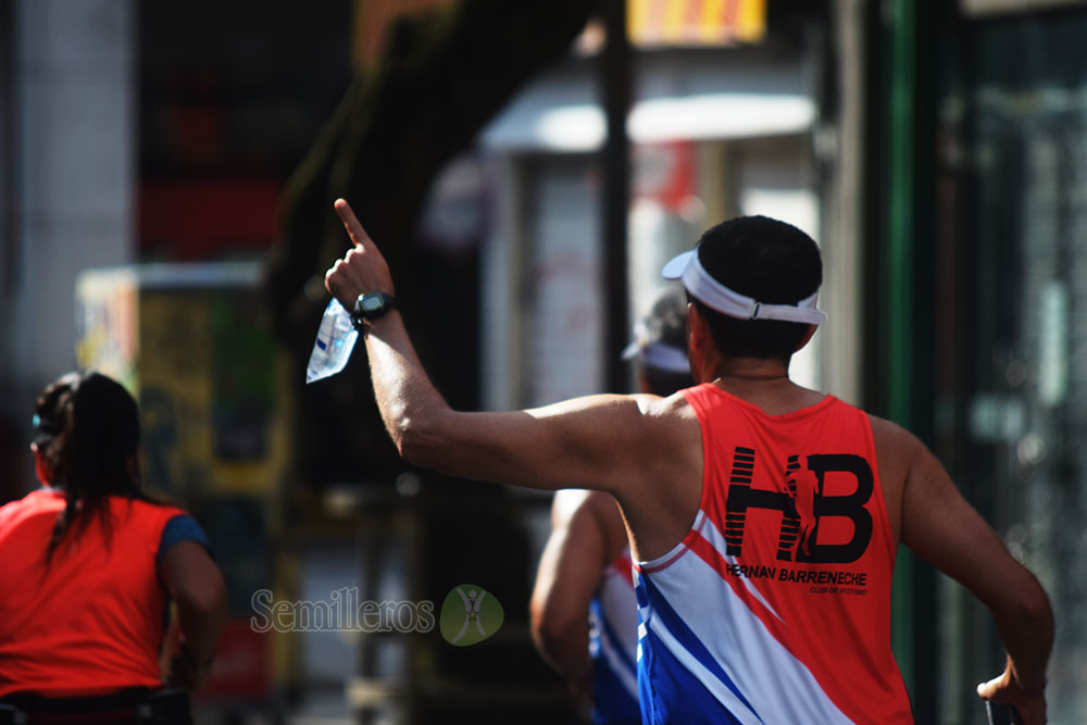 Club Hernán Barbeche apoyó Mujer Maratón
