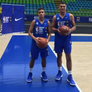 Miguel Lozada en el campamento de la NBA