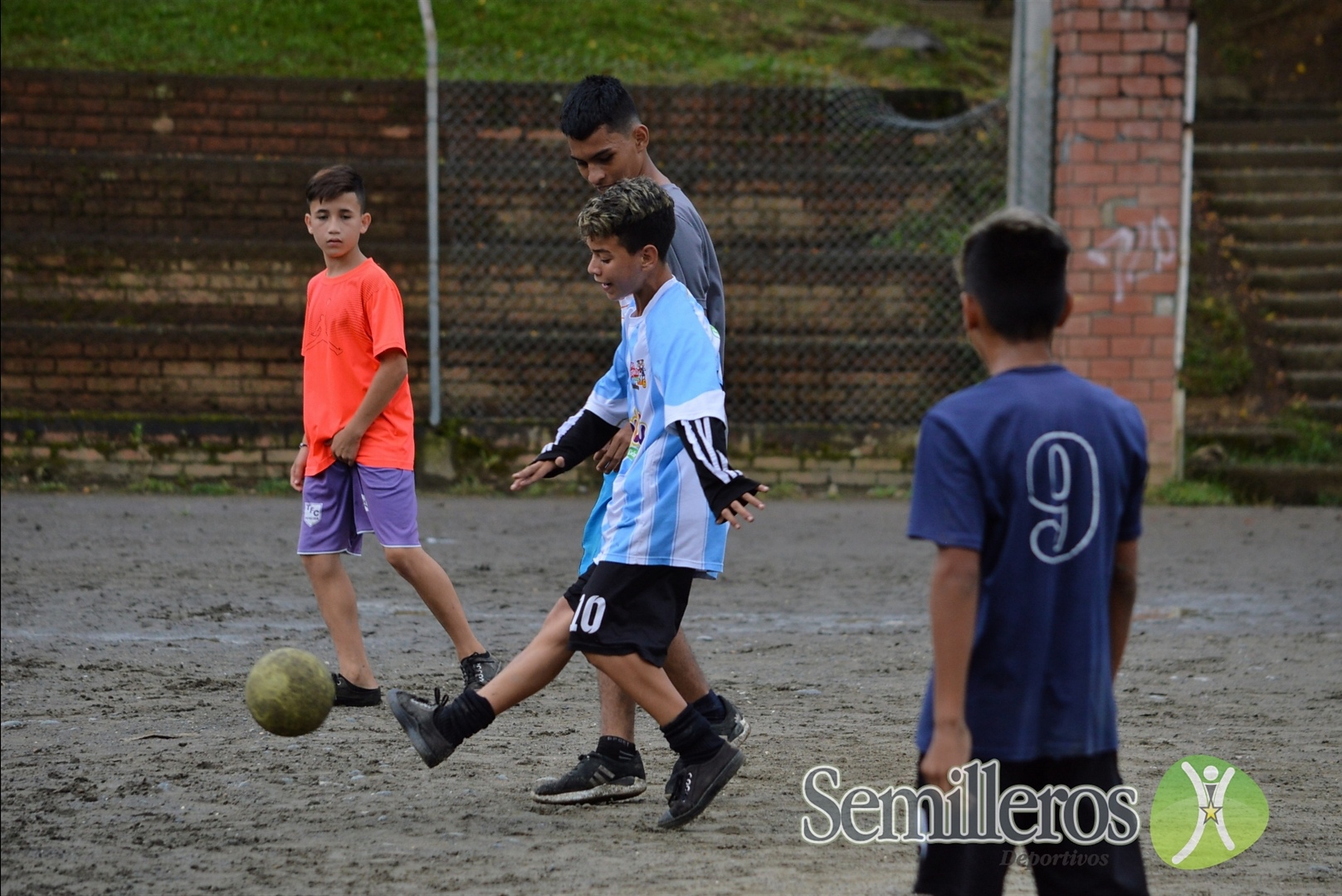 Club Fox Santa Helena - Parque Industrial Pereira