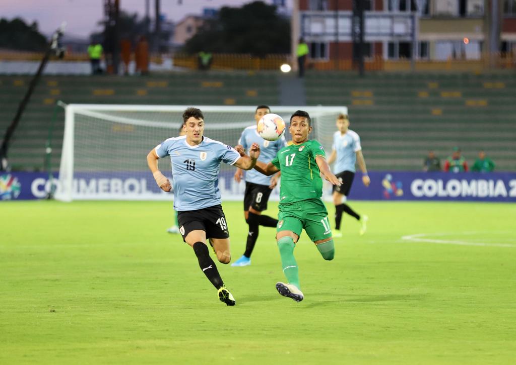 Uruguay encara hoy a Bolivia en El Centenario - Prensa Latina