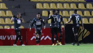 Deportivo Pereira en estadio La Libertad de Pasto