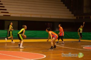 Baloncesto femenino en las Olimpiadas Universitarias