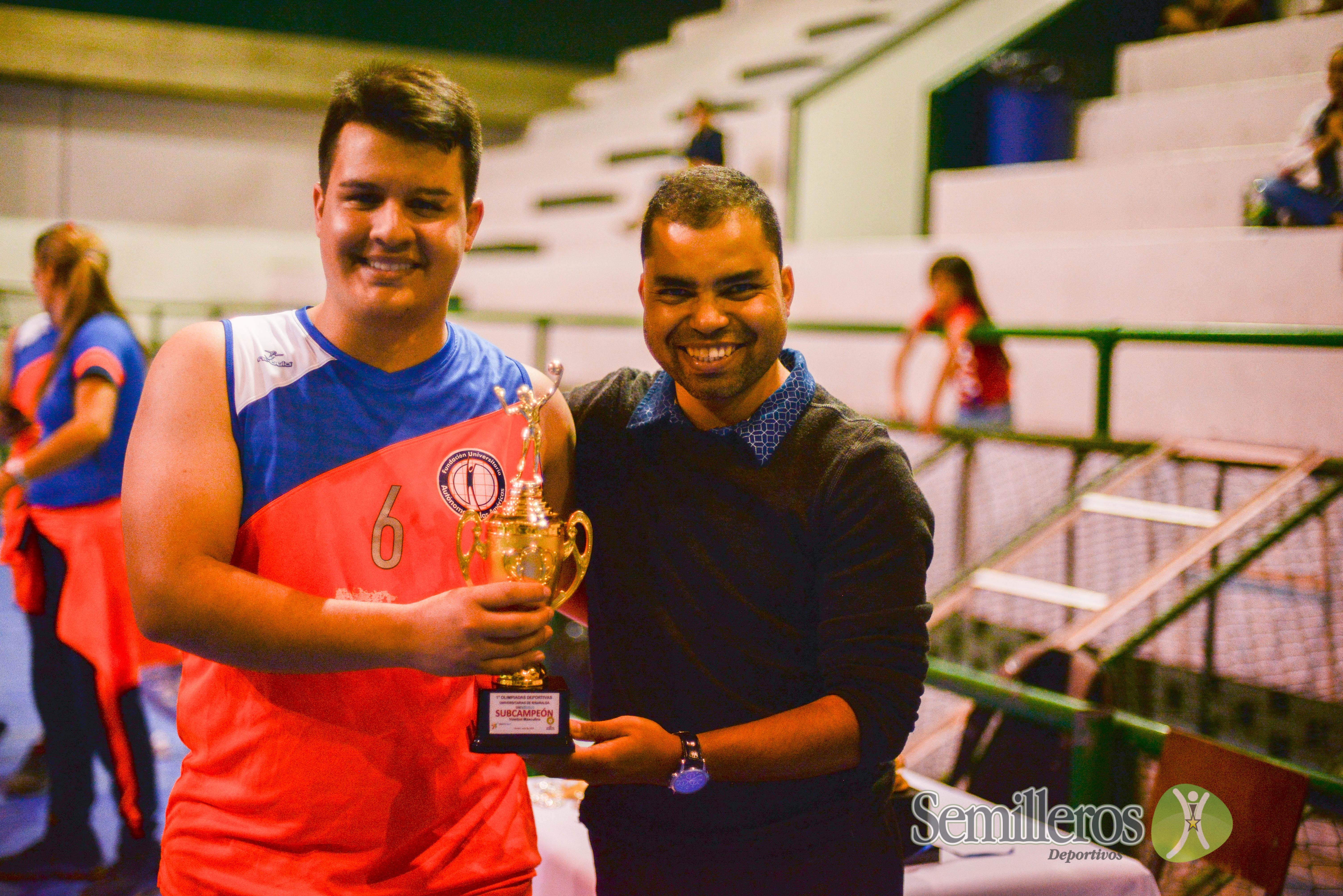 Autónoma subcampeón de voleibol masculino